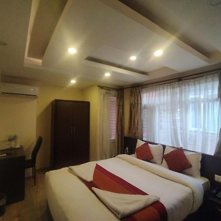 Hotel Sapana Garden Thamel กาฐมาณฑุ ภายนอก รูปภาพ