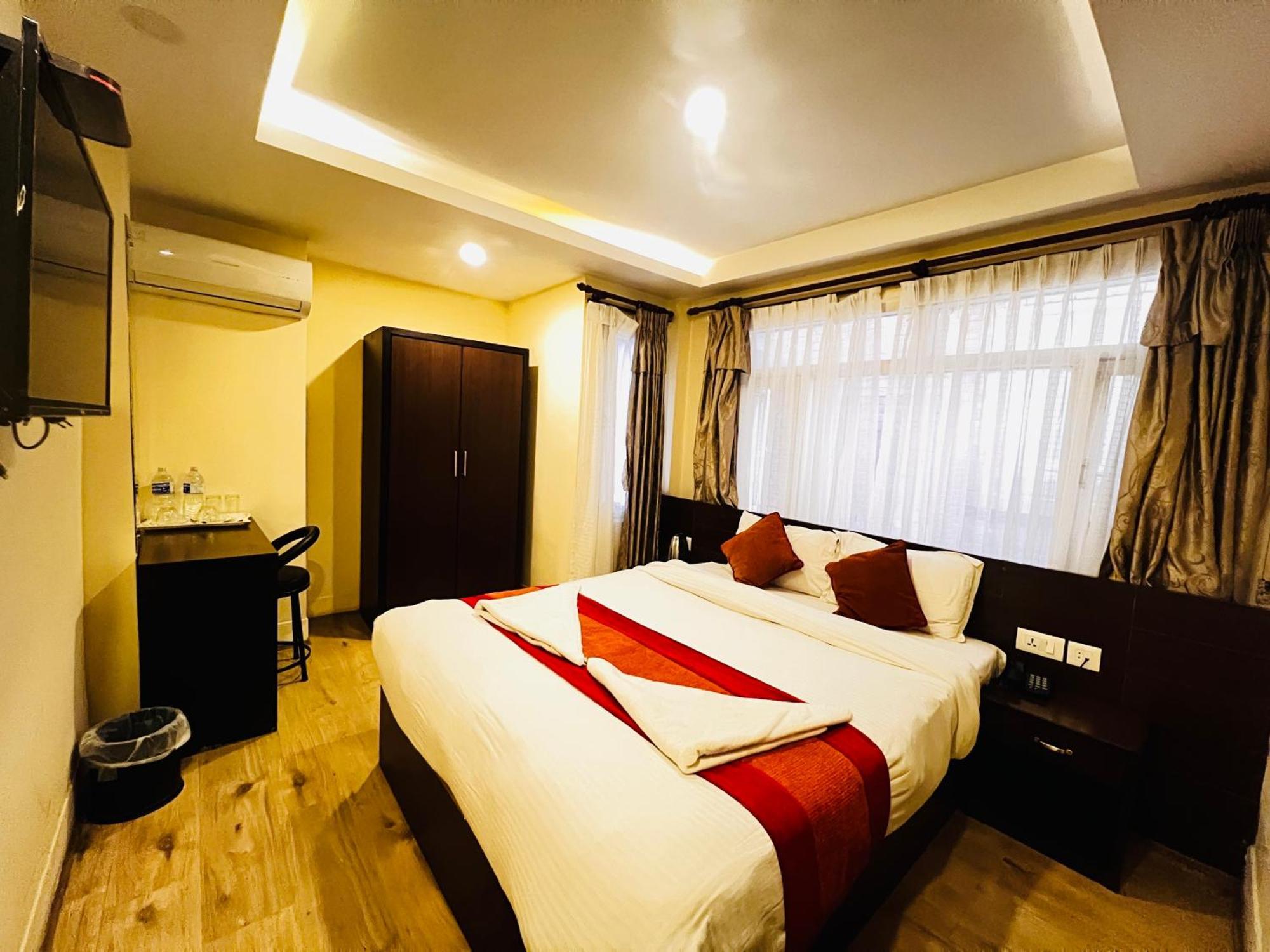 Hotel Sapana Garden Thamel กาฐมาณฑุ ภายนอก รูปภาพ