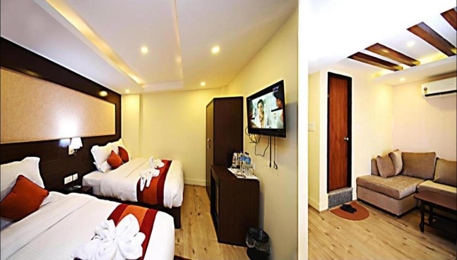 Hotel Sapana Garden Thamel กาฐมาณฑุ ภายนอก รูปภาพ