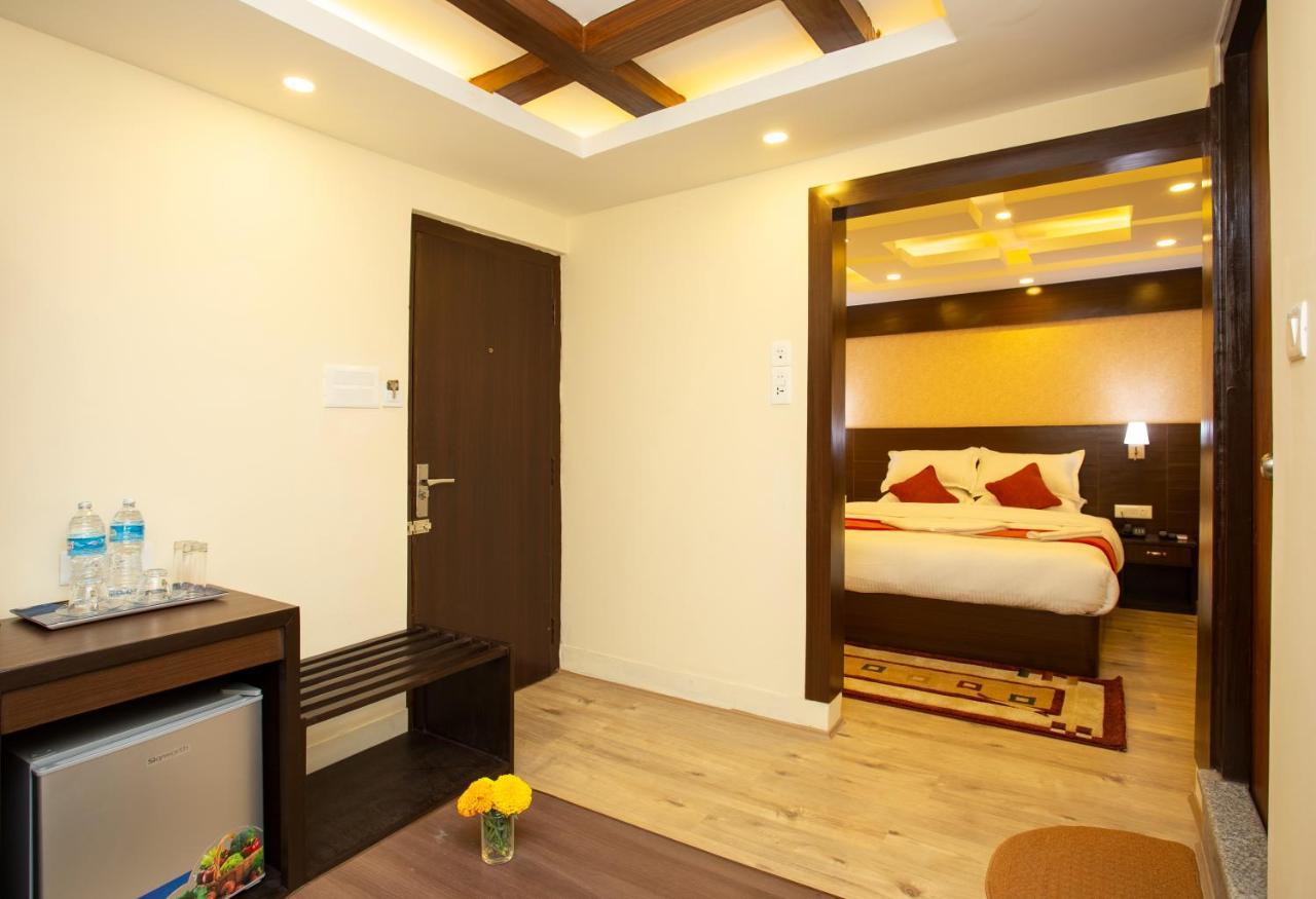 Hotel Sapana Garden Thamel กาฐมาณฑุ ภายนอก รูปภาพ