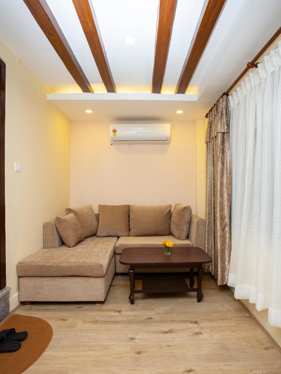 Hotel Sapana Garden Thamel กาฐมาณฑุ ภายนอก รูปภาพ