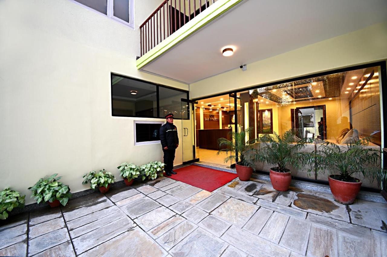Hotel Sapana Garden Thamel กาฐมาณฑุ ภายนอก รูปภาพ