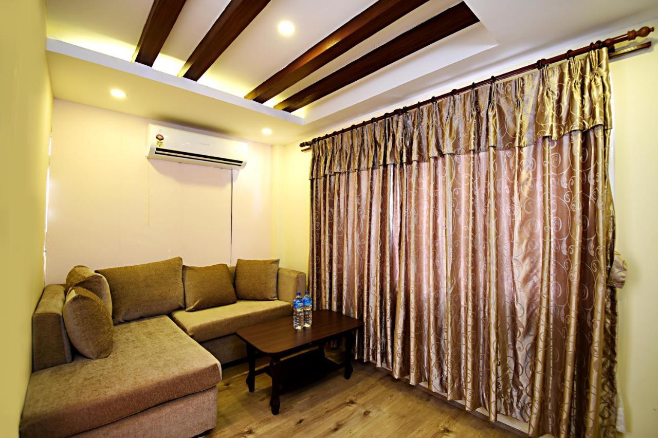 Hotel Sapana Garden Thamel กาฐมาณฑุ ภายนอก รูปภาพ