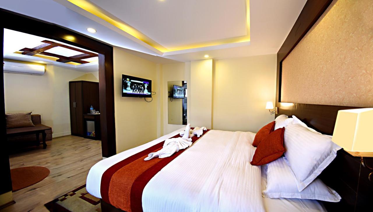 Hotel Sapana Garden Thamel กาฐมาณฑุ ภายนอก รูปภาพ
